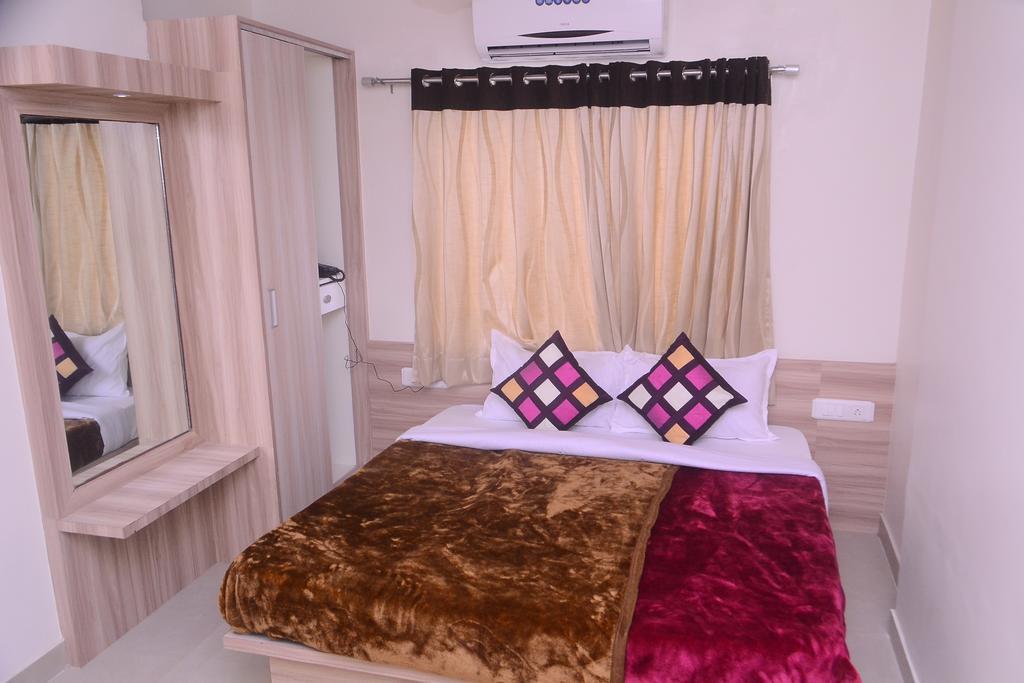 Hotel Samridhi Udajpur Pokoj fotografie