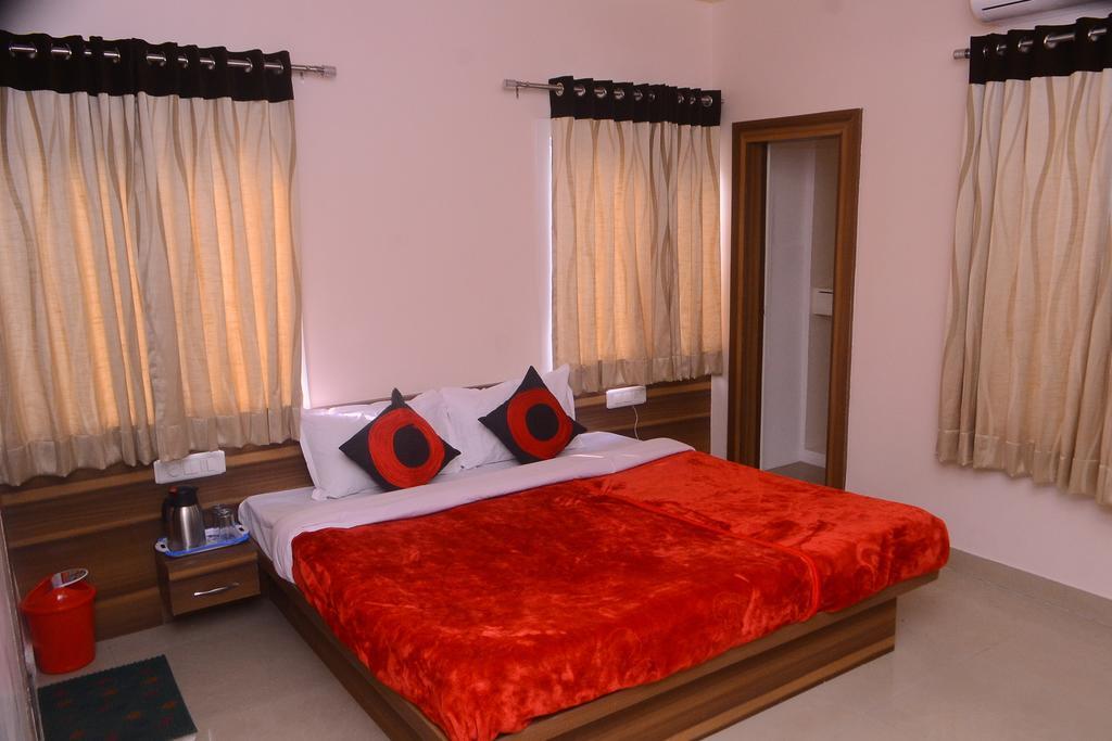 Hotel Samridhi Udajpur Pokoj fotografie